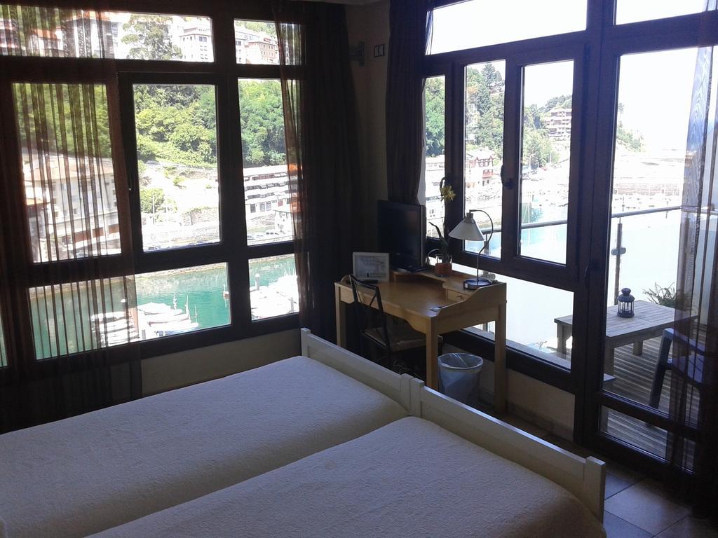Hotel Zumalabe Mutriku Rom bilde